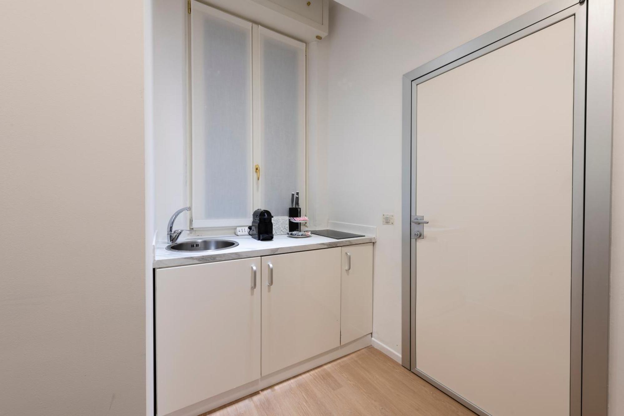 Milan Royal Suites Duomo Bagian luar foto